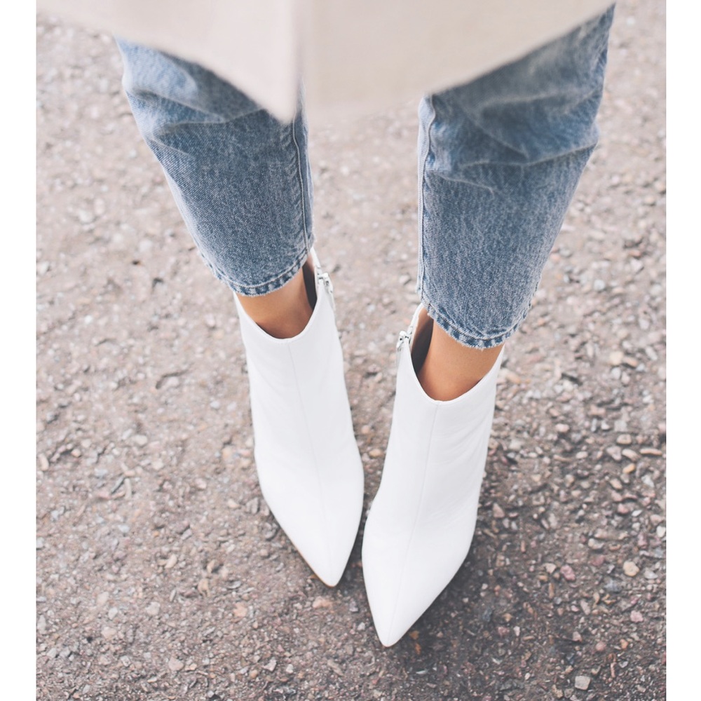 Jeffrey Campbell Women Daring White Vegan‎ Patent Leather Pointy Toe Boots C 312